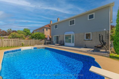 Photo 42 at 10 Holden Court, Blue Grass Meadows, Whitby