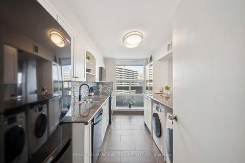 Photo 14 at 810 - 50 Inverlochy Boulevard, Royal Orchard, Markham