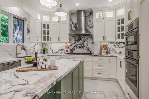 Photo 9 at 20 Pathlane Road, Langstaff, Richmond Hill