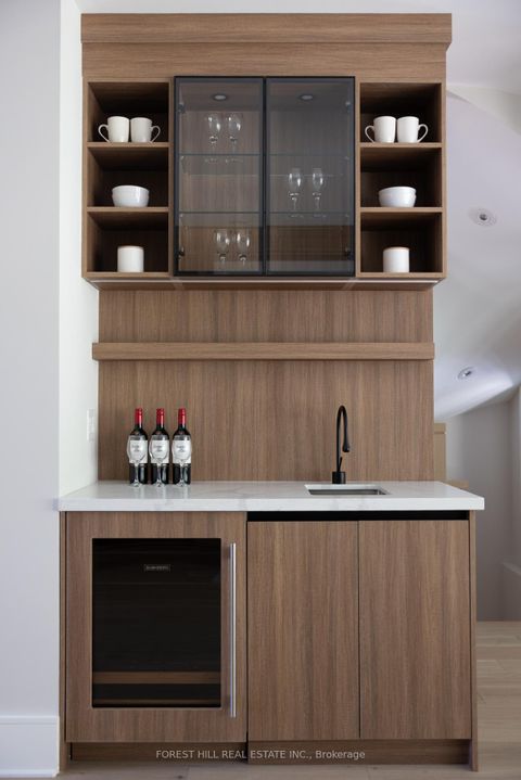 Photo 10 at 52 Roxborough Drive, Moore Park, Toronto