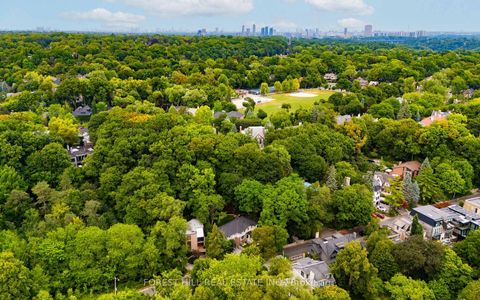 Photo 37 at 52 Roxborough Drive, Moore Park, Toronto