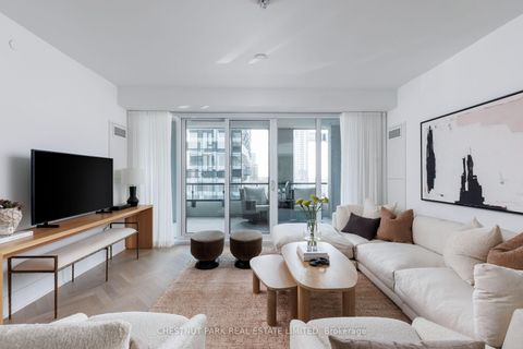 Photo 4 at 907 - 455 Wellington Street W, Waterfront Communities C1, Toronto