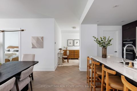 Photo 10 at 907 - 455 Wellington Street W, Waterfront Communities C1, Toronto