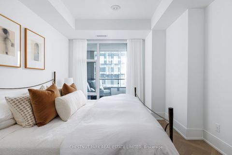 Photo 14 at 907 - 455 Wellington Street W, Waterfront Communities C1, Toronto