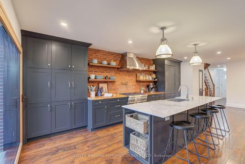 Photo 10 at 14 Meadowvale Drive, Queensway, Toronto