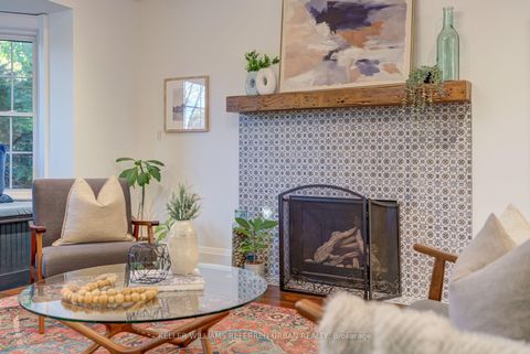 Photo 17 at 14 Meadowvale Drive, Queensway, Toronto