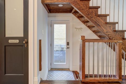 Photo 22 at 14 Meadowvale Drive, Queensway, Toronto