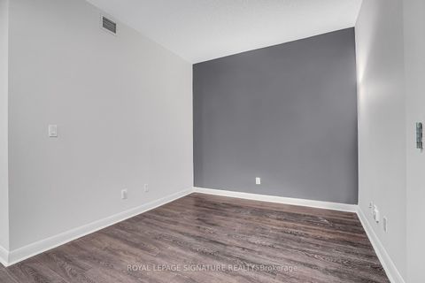 Photo 8 at 317 - 15 Bruyeres Mews, Niagara, Toronto