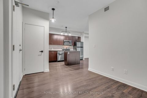 Photo 10 at 317 - 15 Bruyeres Mews, Niagara, Toronto