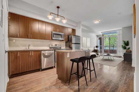 Photo 11 at 317 - 15 Bruyeres Mews, Niagara, Toronto