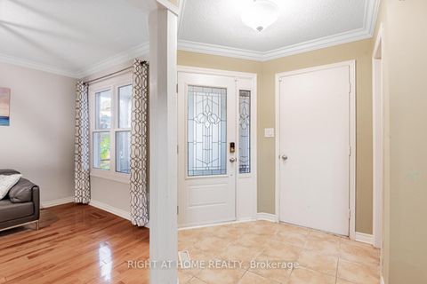 Photo 1 at 16 Marchwood Crescent, Harding, Richmond Hill