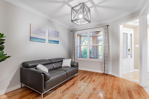 Photo 2 at 16 Marchwood Crescent, Harding, Richmond Hill