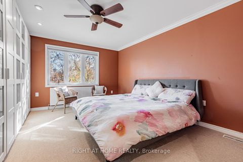 Photo 17 at 16 Marchwood Crescent, Harding, Richmond Hill