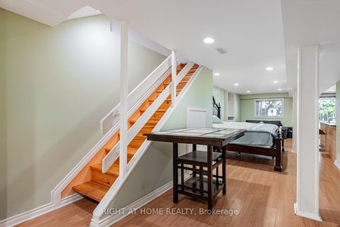 Photo 23 at 16 Marchwood Crescent, Harding, Richmond Hill