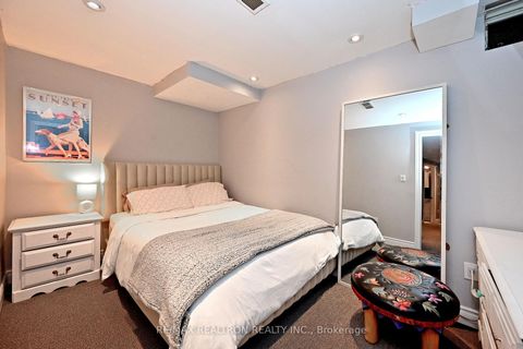 Photo 38 at 28 Spring Arbour Road, Patterson, Vaughan