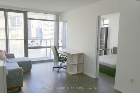 Photo 4 at 2009 - 38 Grenville Street, Bay Street Corridor, Toronto