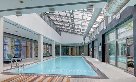 Photo 12 at 2009 - 38 Grenville Street, Bay Street Corridor, Toronto