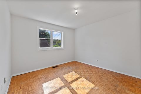 Photo 17 at 160 Varsity Road, Lambton Baby Point, Toronto