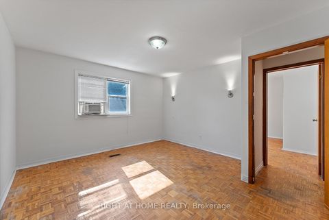 Photo 21 at 160 Varsity Road, Lambton Baby Point, Toronto