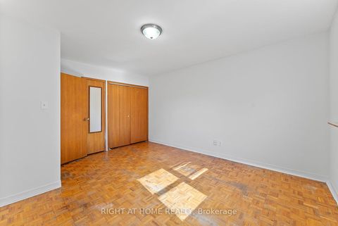 Photo 24 at 160 Varsity Road, Lambton Baby Point, Toronto