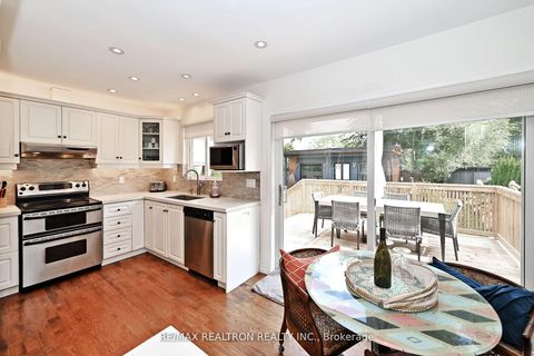 Photo 10 at 9 Karen Road, Donalda, Toronto