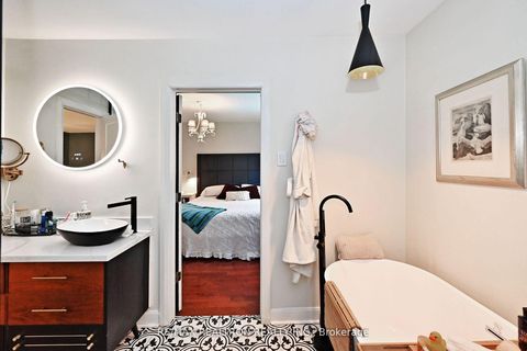 Photo 23 at 9 Karen Road, Donalda, Toronto