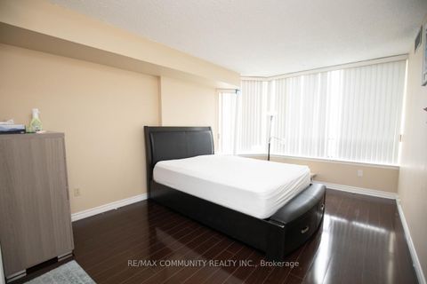 Photo 7 at 913 - 300 Alton Towers Circle, Milliken, Toronto