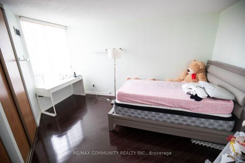 Photo 8 at 913 - 300 Alton Towers Circle, Milliken, Toronto