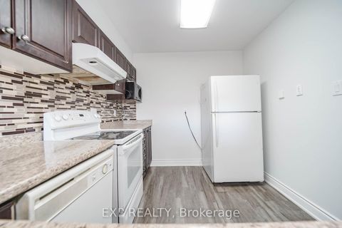 Photo 10 at 901 - 236 Albion Road, Old Rexdale, Toronto