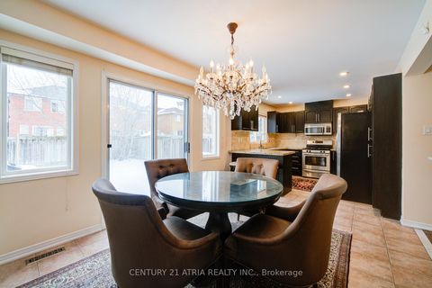 Photo 9 at 73 Starr Crescent, Bayview Northeast, Aurora