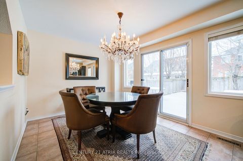 Photo 11 at 73 Starr Crescent, Bayview Northeast, Aurora