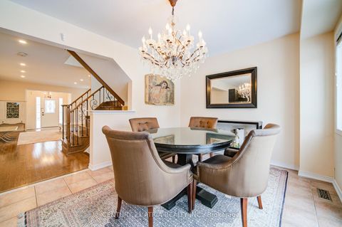 Photo 12 at 73 Starr Crescent, Bayview Northeast, Aurora