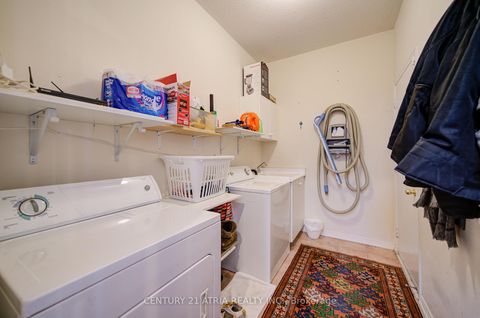 Photo 30 at 73 Starr Crescent, Bayview Northeast, Aurora