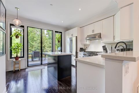 Photo 9 at 111 Powseland Crescent, West Woodbridge, Vaughan