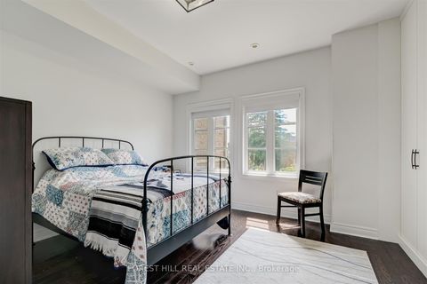 Photo 16 at 111 Powseland Crescent, West Woodbridge, Vaughan