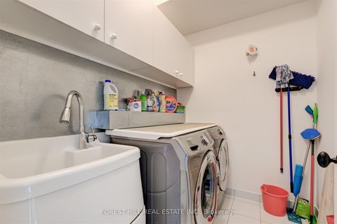 Photo 18 at 111 Powseland Crescent, West Woodbridge, Vaughan