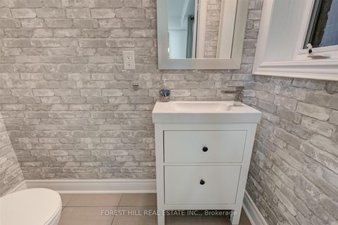 Photo 31 at 111 Powseland Crescent, West Woodbridge, Vaughan