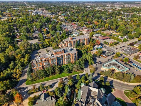 Photo 28 at 111 - 14924 Yonge Street, Aurora Highlands, Aurora