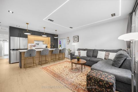 Photo 5 at 9 Kenworthy Avenue, Oakridge, Toronto