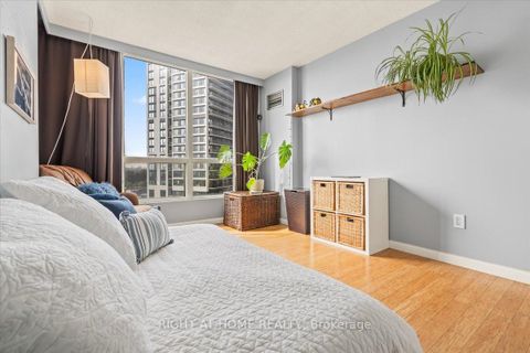 Photo 16 at 1011 - 101 Subway Crescent, City Centre West, Toronto