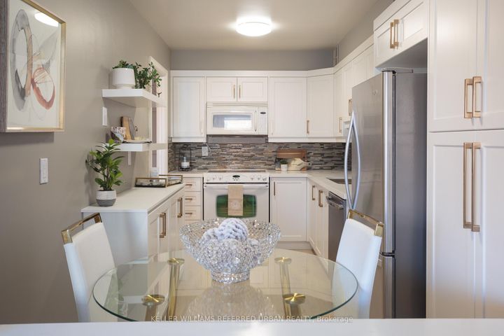 Photo 18 at 605 - 70 Baif Boulevard, North Richvale, Richmond Hill