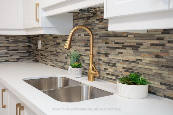 Photo 19 at 605 - 70 Baif Boulevard, North Richvale, Richmond Hill