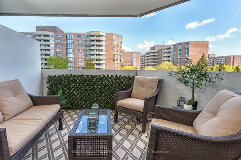 Photo 1 at 605 - 70 Baif Boulevard, North Richvale, Richmond Hill