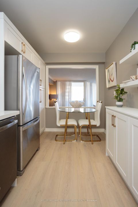 Photo 16 at 605 - 70 Baif Boulevard, North Richvale, Richmond Hill