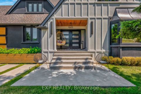 Photo 2 at 17 Chamberlain Court, Nobleton, King