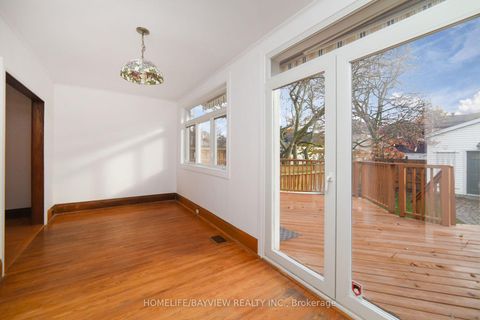 Photo 1 at 27 Cranbrooke Avenue, Lawrence Park North, Toronto