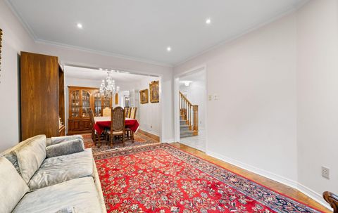 Photo 4 at 1252 Greenwood Crescent, CV Clearview, Oakville