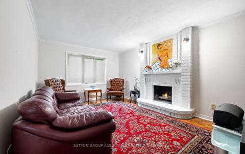 Photo 7 at 1252 Greenwood Crescent, CV Clearview, Oakville