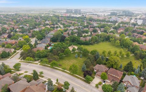 Photo 46 at 1252 Greenwood Crescent, CV Clearview, Oakville