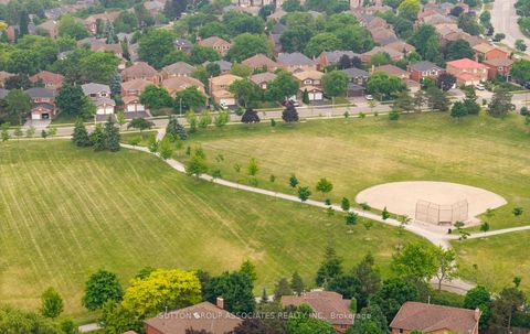 Photo 47 at 1252 Greenwood Crescent, CV Clearview, Oakville